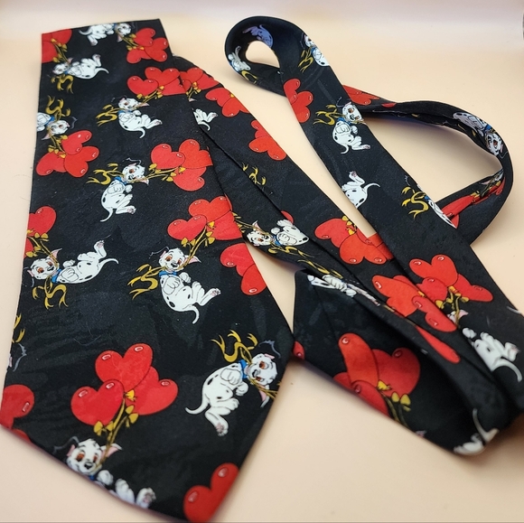 Vintage DISNEY 101 Dalmatians Tie Valentine Heart Love Necktie Red Black Gold - Picture 1 of 7